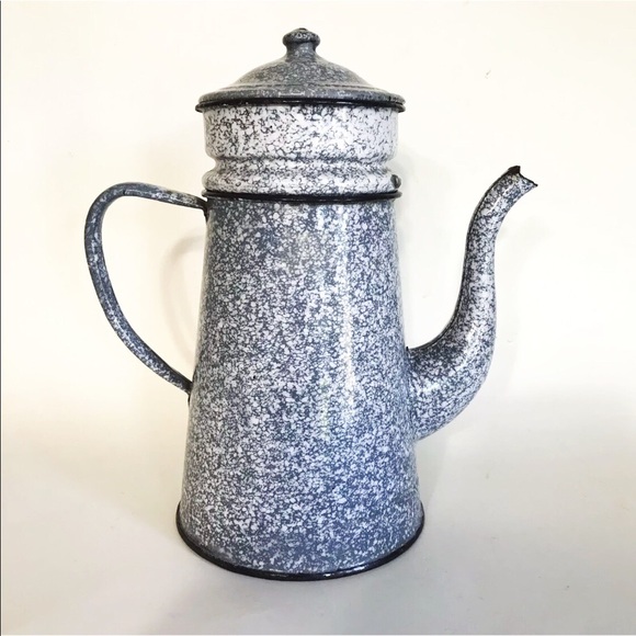 Vintage Farmhouse Kitchen Enamelware Coffee Pot - Picture 1 of 8